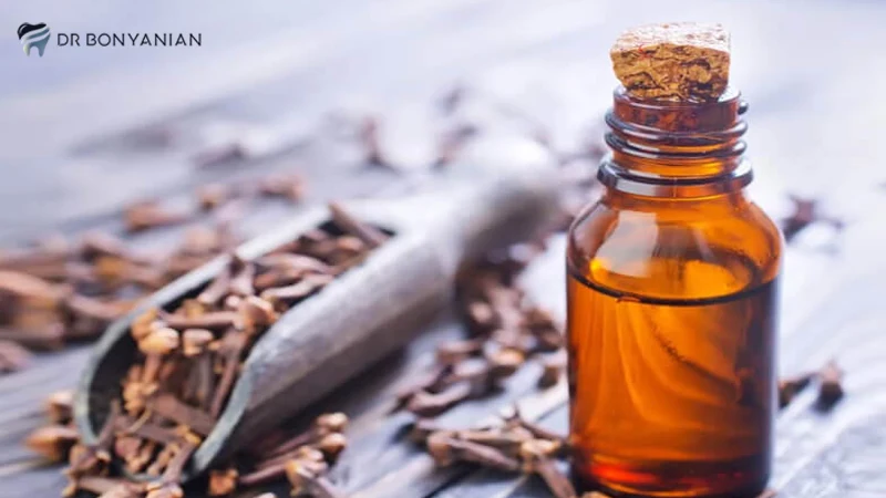 Clove oil, the toothache killer!