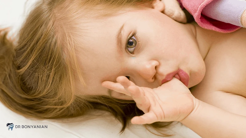 درمان مکیدن انگشت شست در دندانپزشکی دکتر بنیانیان