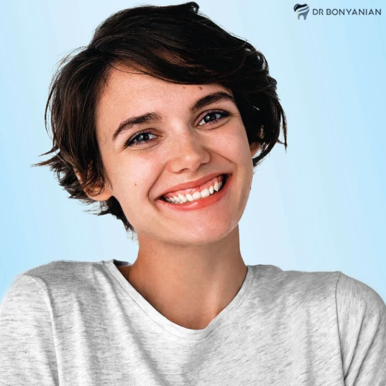 لبخند لثه ای و درمان آن به روش جراحی و غیر جراحی