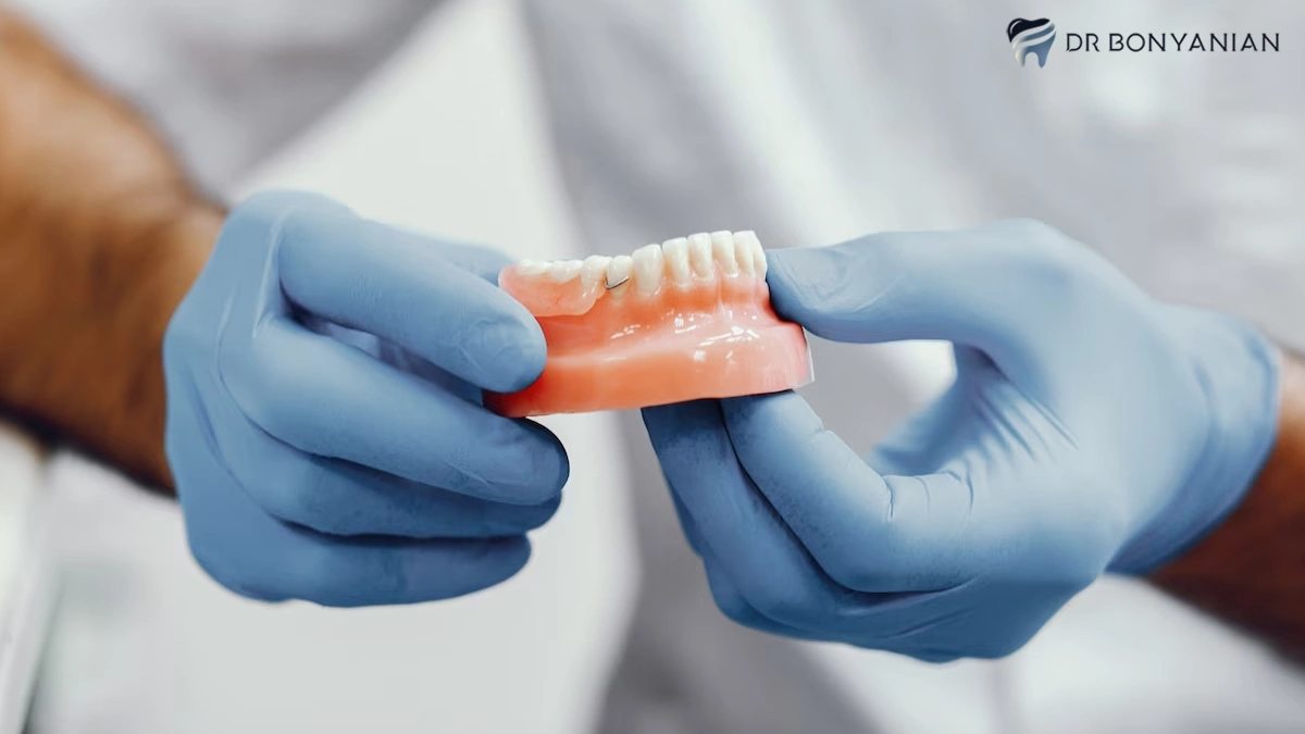 فلیپر دندان چیست؟