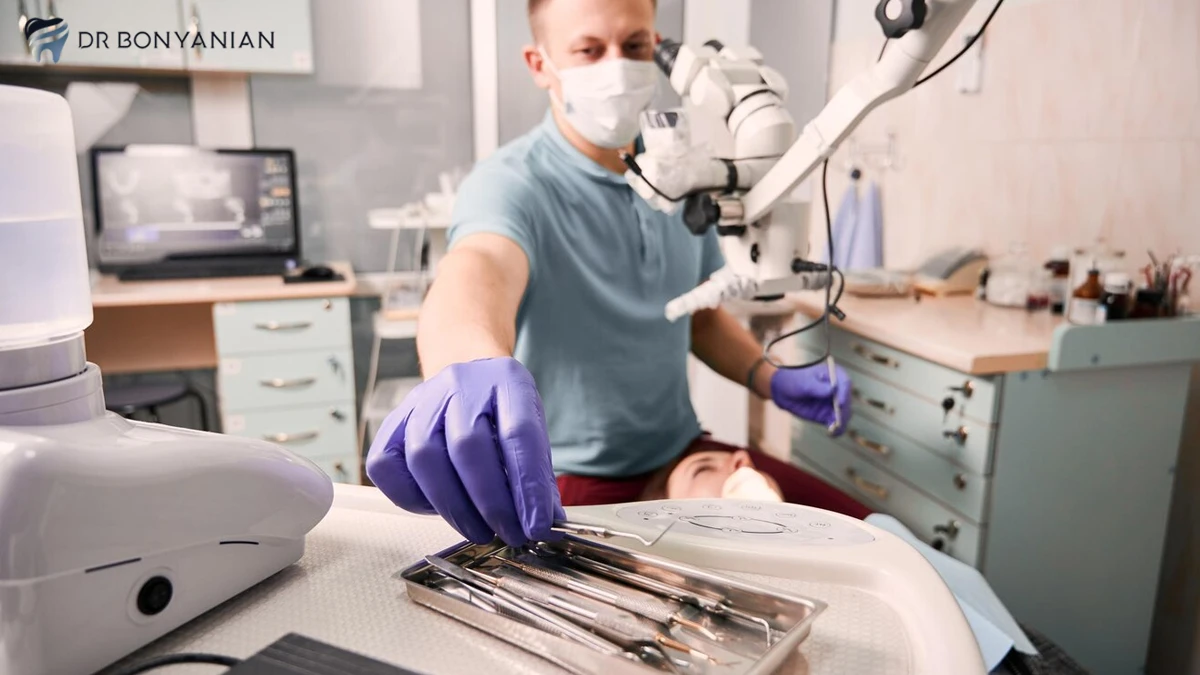 متخصص جراح دهان و دندان کیست؟