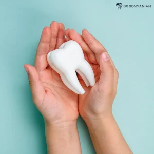 بررسی نشانه های رشد دندان عقل